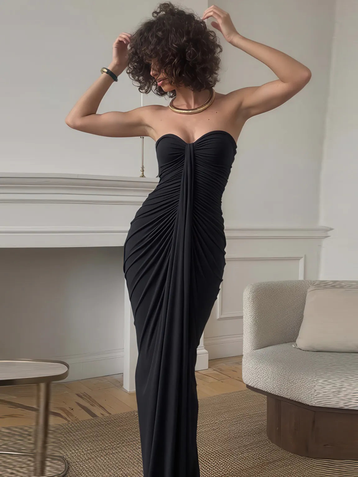 Elegant Pleated Slim Fit Hip-Wrap Dress - Black / S Elegant Pleated Slim Fit Hip-Wrap Dress - Black / S