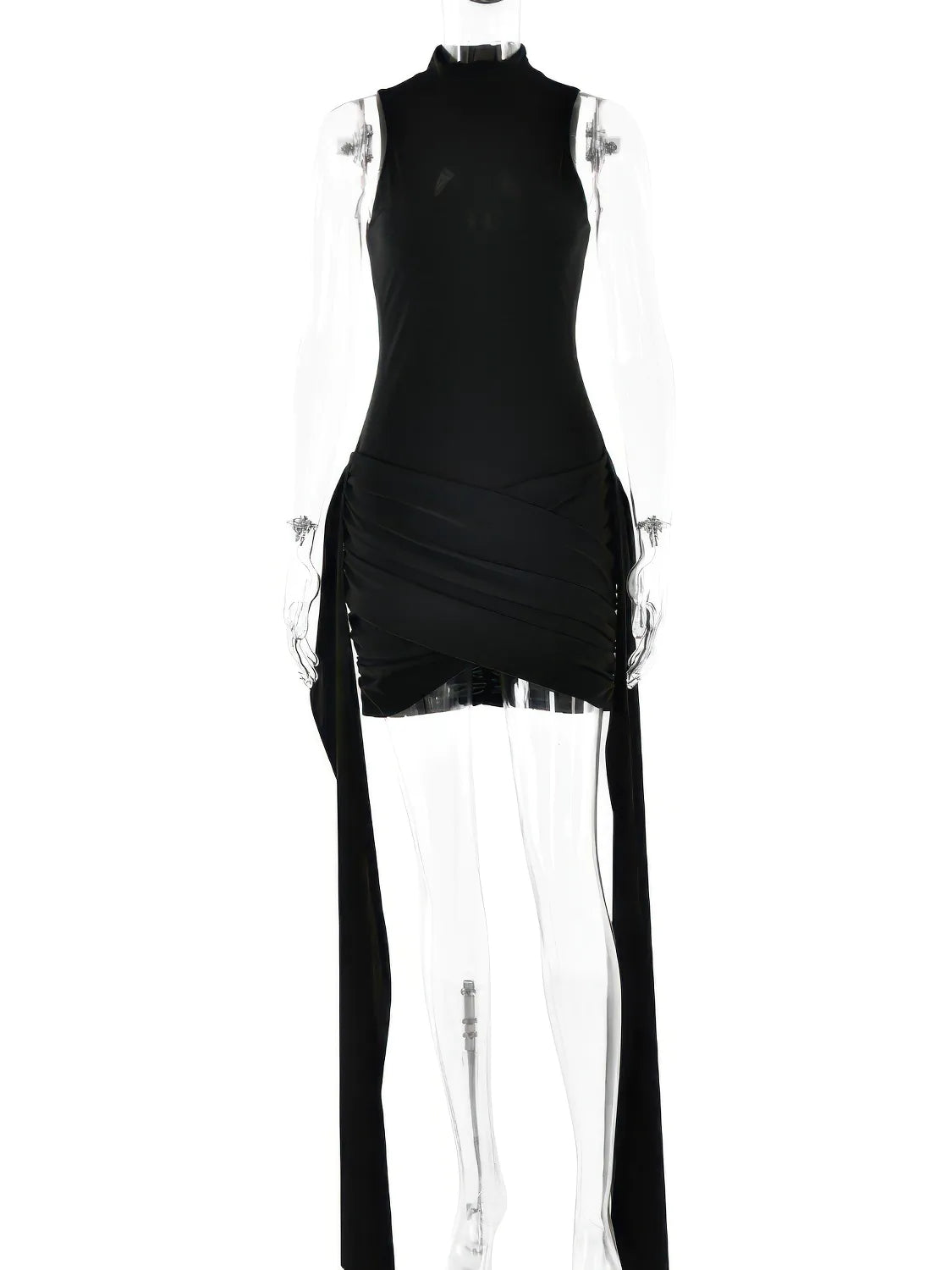 Black sleeveless top and white pants on a mannequin against a white background  #Color_Black