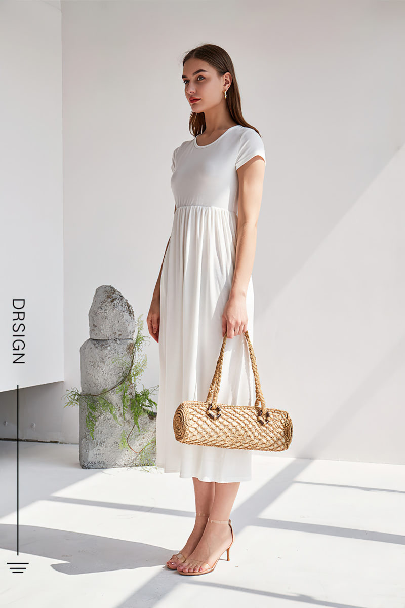 Vintage tote straw bag