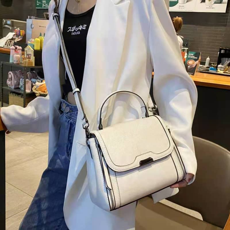 Retro style small square bag shoulder bag