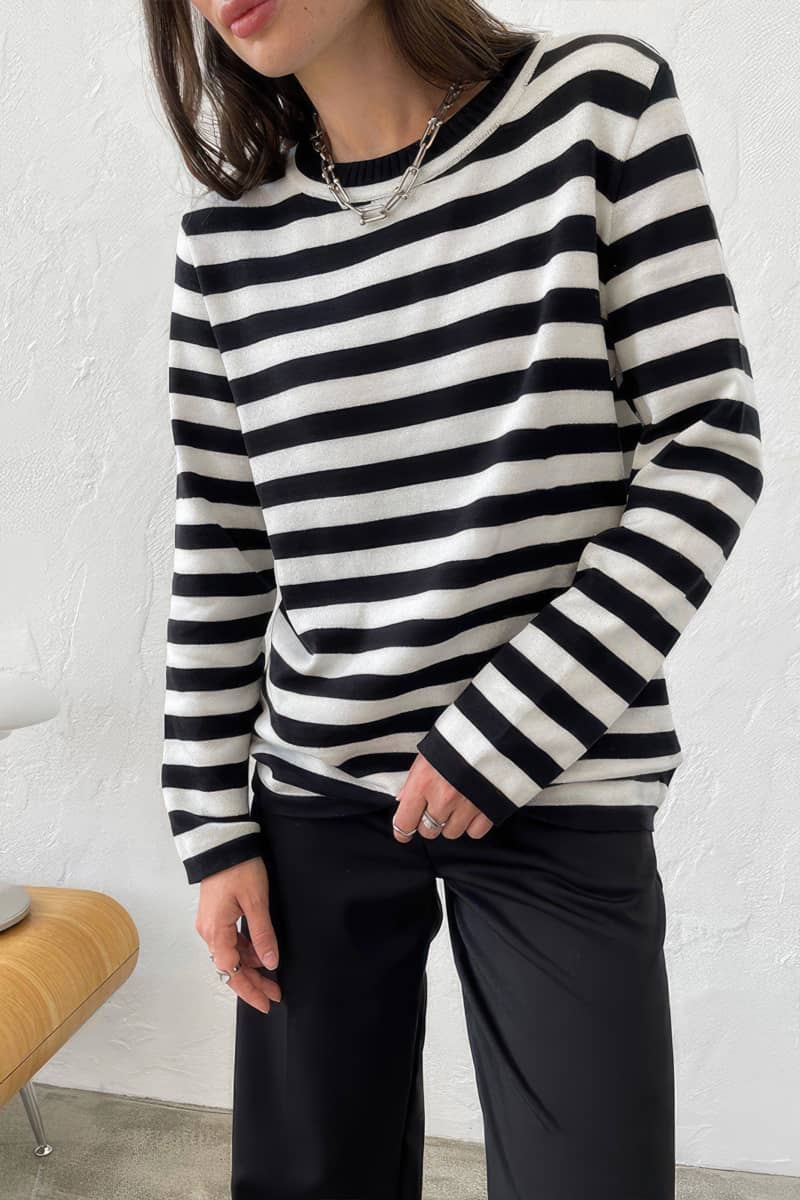 Crew Neck Striped Knitted Sweater Ifaun